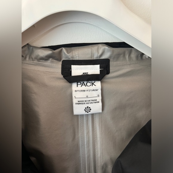 Nike Gore-Tex Anorak Windbreaker Jacket in Black, Large Gorpcore - Picture 3 of 6